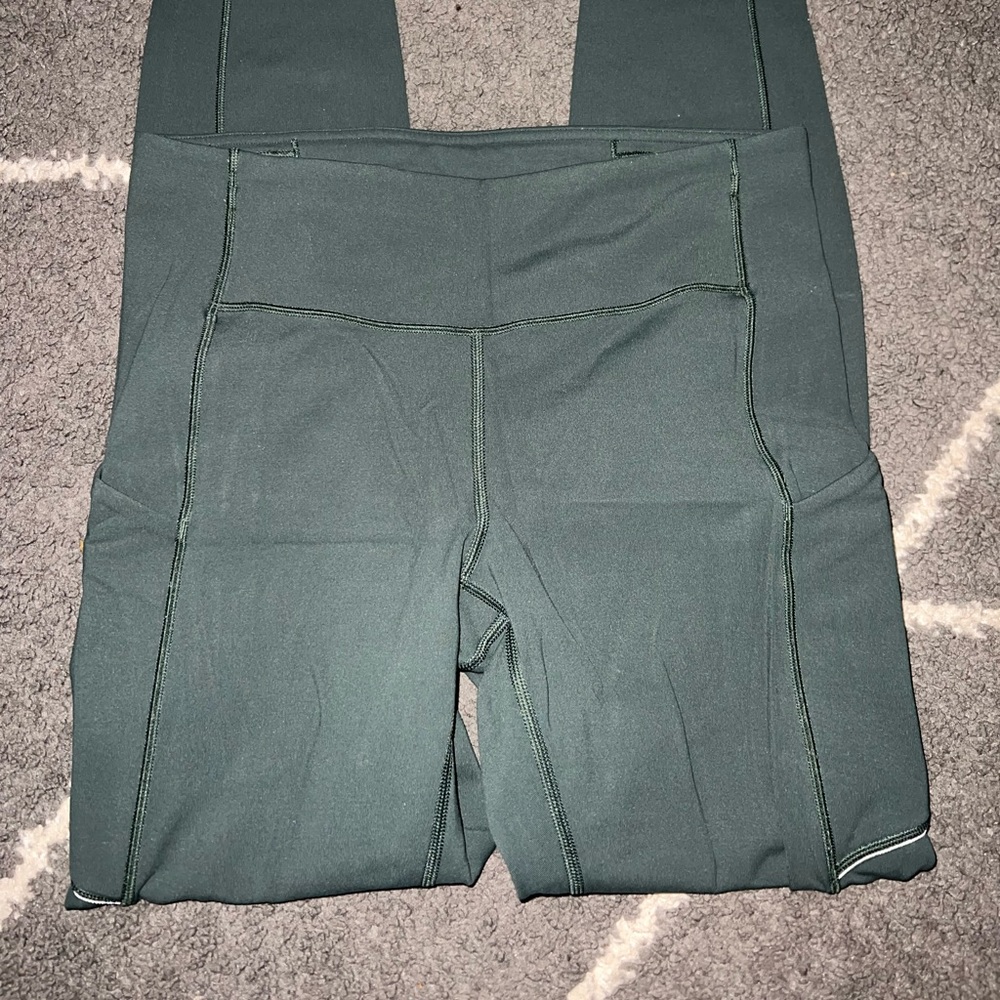 Lululemon Athletica Green Performance Leggings - Picture 5 of 8